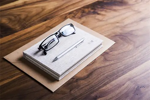 哈萨克斯坦人去到爱尔兰旅游的老外无障碍沟通路线攻略